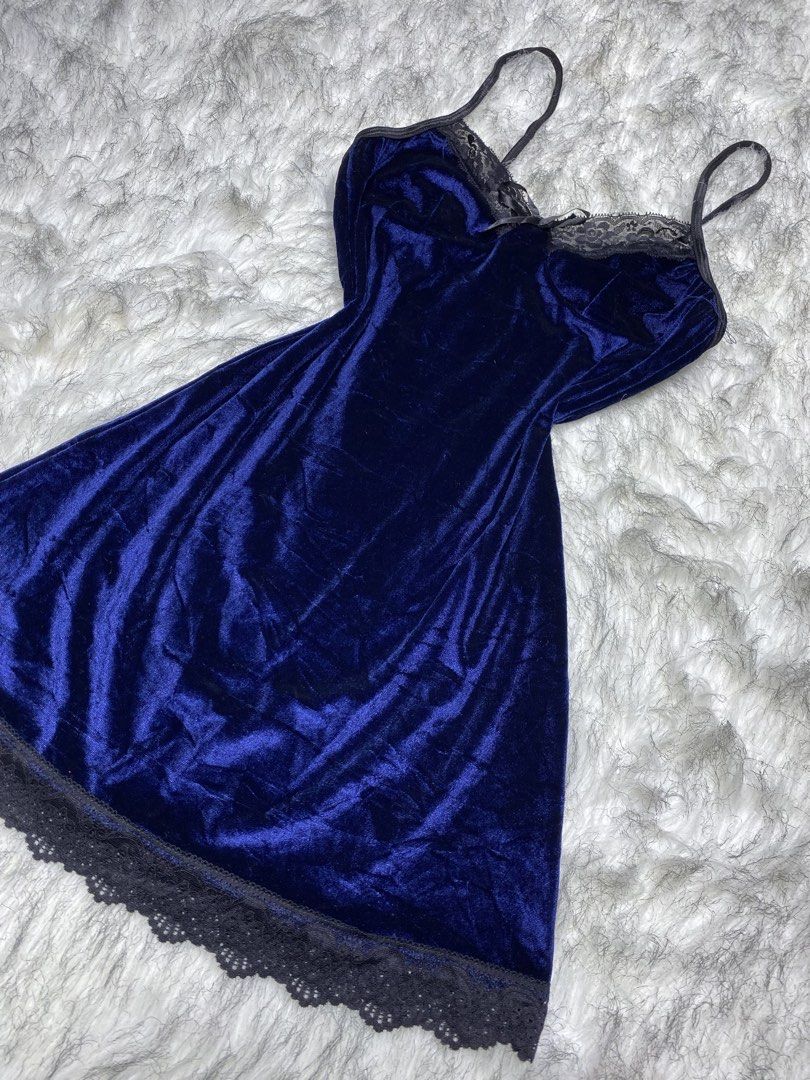 slip lingerie (small/medium) (Category: Undergarments & Loungewear) located in Manila. Submitted by csjlgen (Listing ID 1468078317, Image 3). Description: .