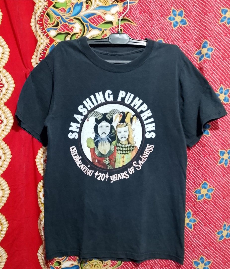 Smashing Pumpkins 20th Anniversary (Category: Activewear) located in Davao. Submitted by outdatedfinds (Listing ID 1468176020, Image 1). Description: Smashing Pumpkins 20th Anniversary Tour 2008 cut tag size 18x26 750.