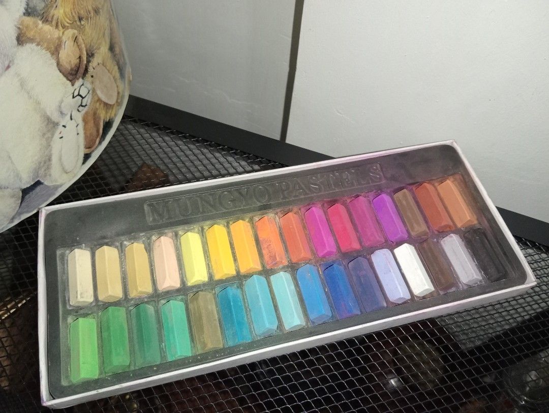 SOFT PASTELS (Category: Stationery & School Supplies) located in Kawit. Submitted by gieclutter (Listing ID 1468064594, Image 2). Description: Flakers and joy reservers are 𝗻𝗼𝘁 𝗮𝗹𝗹𝗼𝘄𝗲𝗱 Actual photos All sales are final—no returns, exchanges, or refunds 𝗖𝗢𝗡𝗗𝗜𝗧𝗜𝗢𝗡: ・𝗟𝗡 ・some sticks have been tried/used, loose pastel dust inside the tray 𝗟𝗢𝗖𝗔𝗧𝗜𝗢𝗡: Kawit, Cavite 𝗠𝗢𝗣: 𝗣𝗙/NO COD Item price + ₱𝟳5 Minimum SF *rates vary
