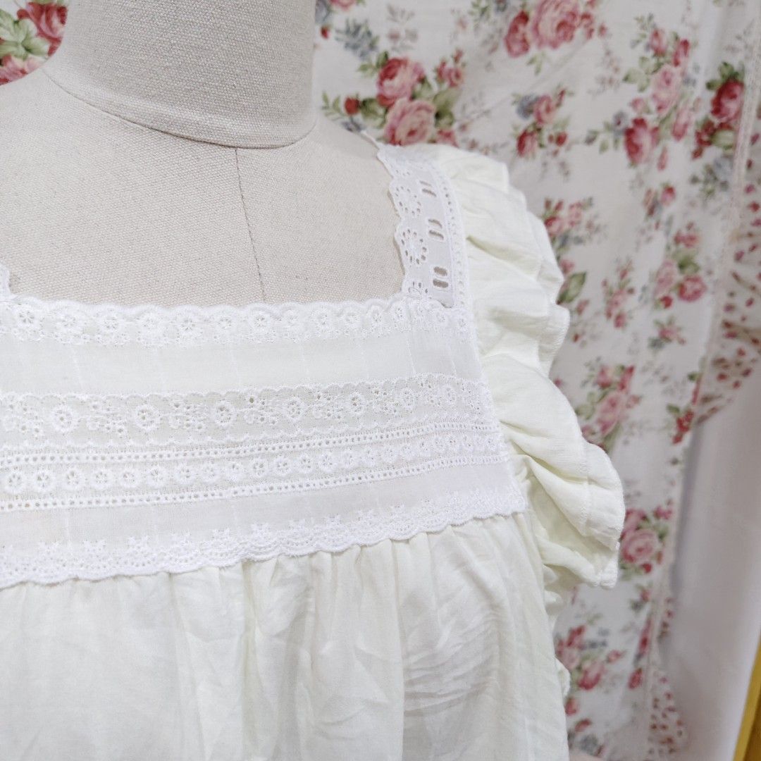Soft Ruffle Sleepwear Dress (Category: Undergarments & Loungewear) located in Cabanatuan. Submitted by curated_cozy (Listing ID 1468188897, Image 3). Description: Thrifted! Size: L-Semi XL Bust: 42" Length: 91cm -Lightly Washed -Payment thru Gcash, Gotyme, MariBank -Shipping via J&T -Buyer shoulders Shipping Fee ‼️No Rush Order‼️ [SKU: SWD6].