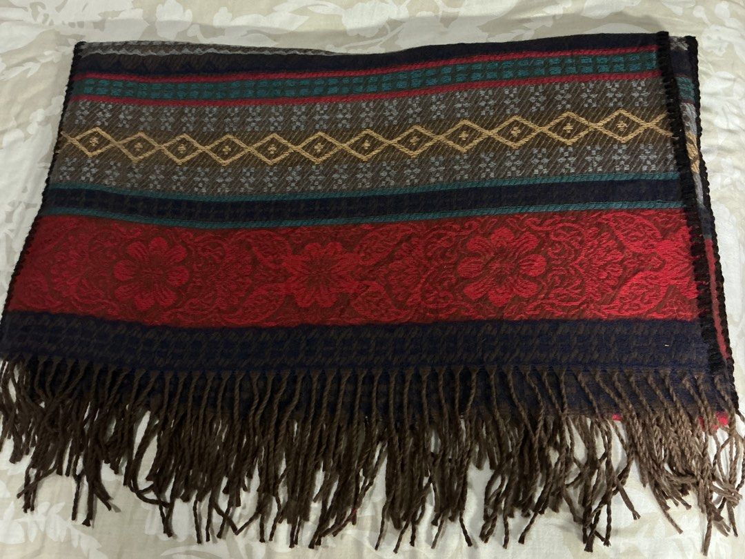 Soft shawl from Korea (Category: Coats, Jackets and Outerwear) located in Angeles City. Submitted by goodbuysathome (Listing ID 1468245305, Image 3). Description: Xlarge shawl super lambot d mgaspang Malaki po ito last price posted Add Sf Gcash payment.