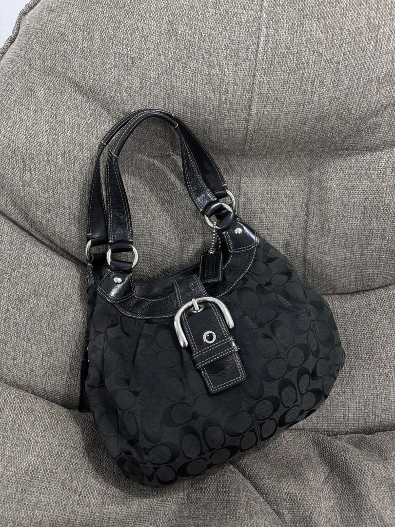 SOHO LYNN SMALL (Category: Luxury Bags & Wallets) located in Angeles City. Submitted by xera_a (Listing ID 1468256064, Image 2). Description: .