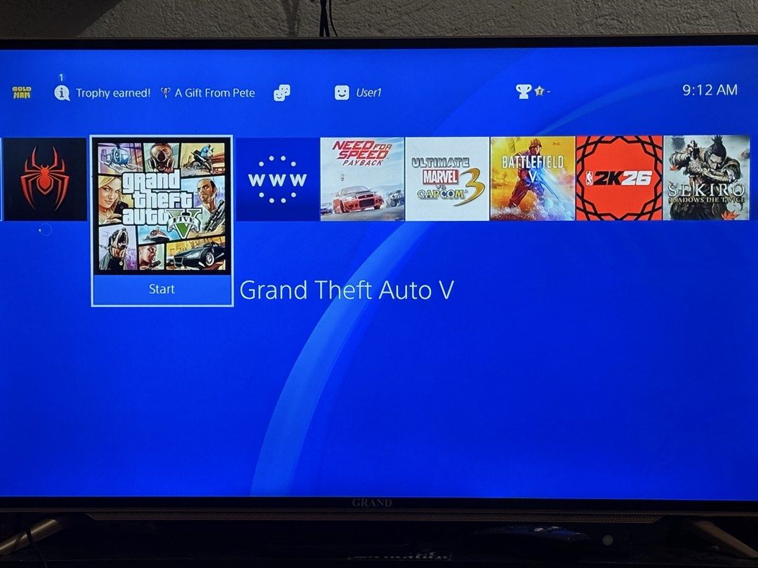 Sony PlayStation 4 PS4 500GB NBA 2K19 Bundle (Category: PlayStation) located in Caloocan City. Submitted by ali_ps4 (Listing ID 1468080121, Image 2). Description: -jailbreak 13.52 vis webkit -nego - Authentic Sony PlayStation 4 Slim 500GB console - Comes with original NBA 2K19 bundle box - Includes 1 original DualShock 4 wireless controller and power cable - Tested and 100% working, loads games properly - Standard black color with normal signs of