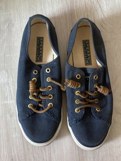 (Category: ) located in . Submitted by trendystash (Listing ID 1468107166, Image 1). Description: .