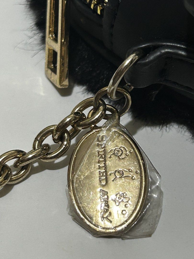Spirited Away soots purse (Category: Purses & Pouches) located in Dasmarinas. Submitted by jedskie0810 (Listing ID 1468211532, Image 3). Description: Original Bought at boxlunch usa Free chain if you want to make it sling.