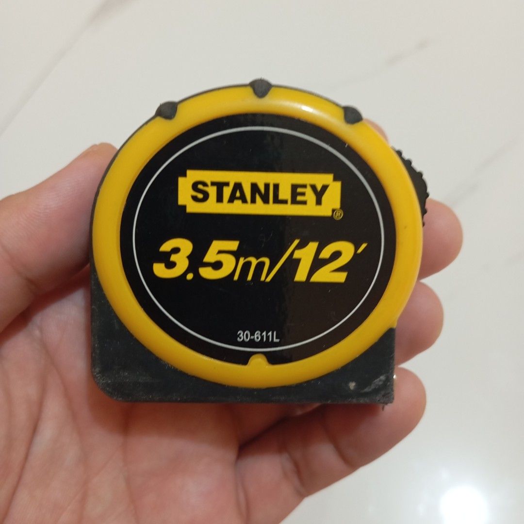 STANLEY Tape Measure (Category: Construction Tools & Equipment) located in Quezon City. Submitted by lorenzo_yu (Listing ID 1468256925, Image 1). Description: .
