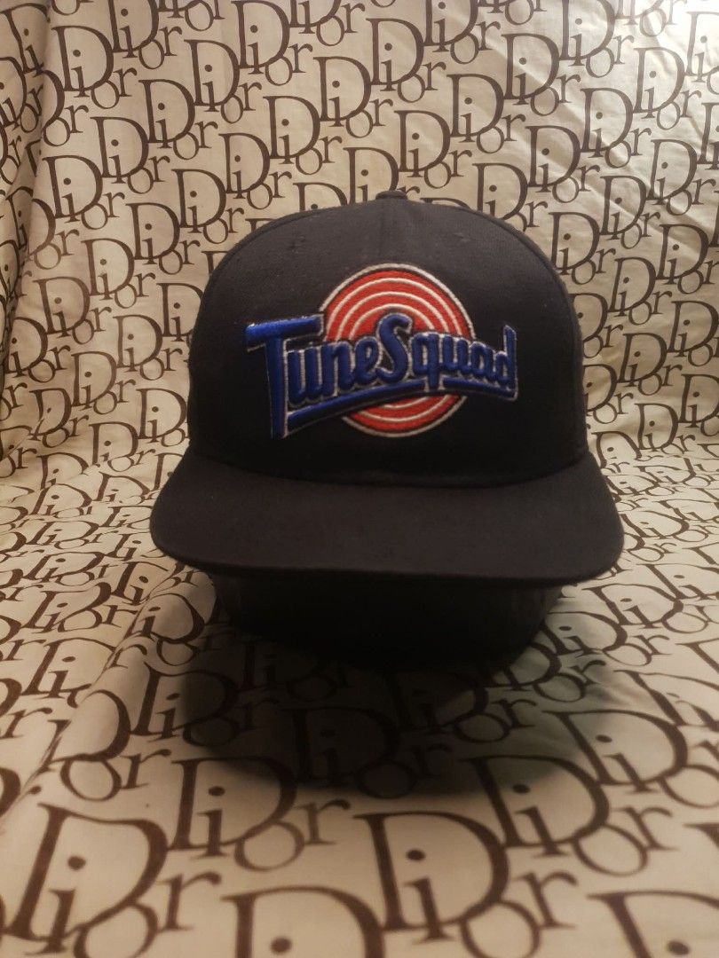 STARTER SPACE SNAPBACK CAP (Category: Caps & Hats) located in San Fernando. Submitted by _jaximus (Listing ID 1468217606, Image 1). Description: - Official Starter x Tune Squad merchandise - Classic black snapback with embroidered front logo - Adjustable plastic snap closure for a custom fit - Features authentic holographic sticker on the brim and branded interior taping - Cotton blend material with a clean, fresh sweatband.