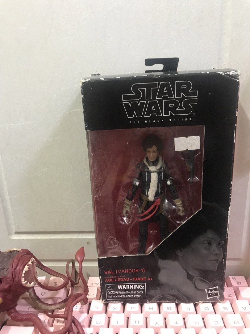Starwars (Category: Action & Battle Toys) located in San Mateo. Submitted by quikzee (Listing ID 1468281208, Image 3). Description: Set ₱800 Kulang tentacles Naputol peg tentacle as is Naka box no issue.
