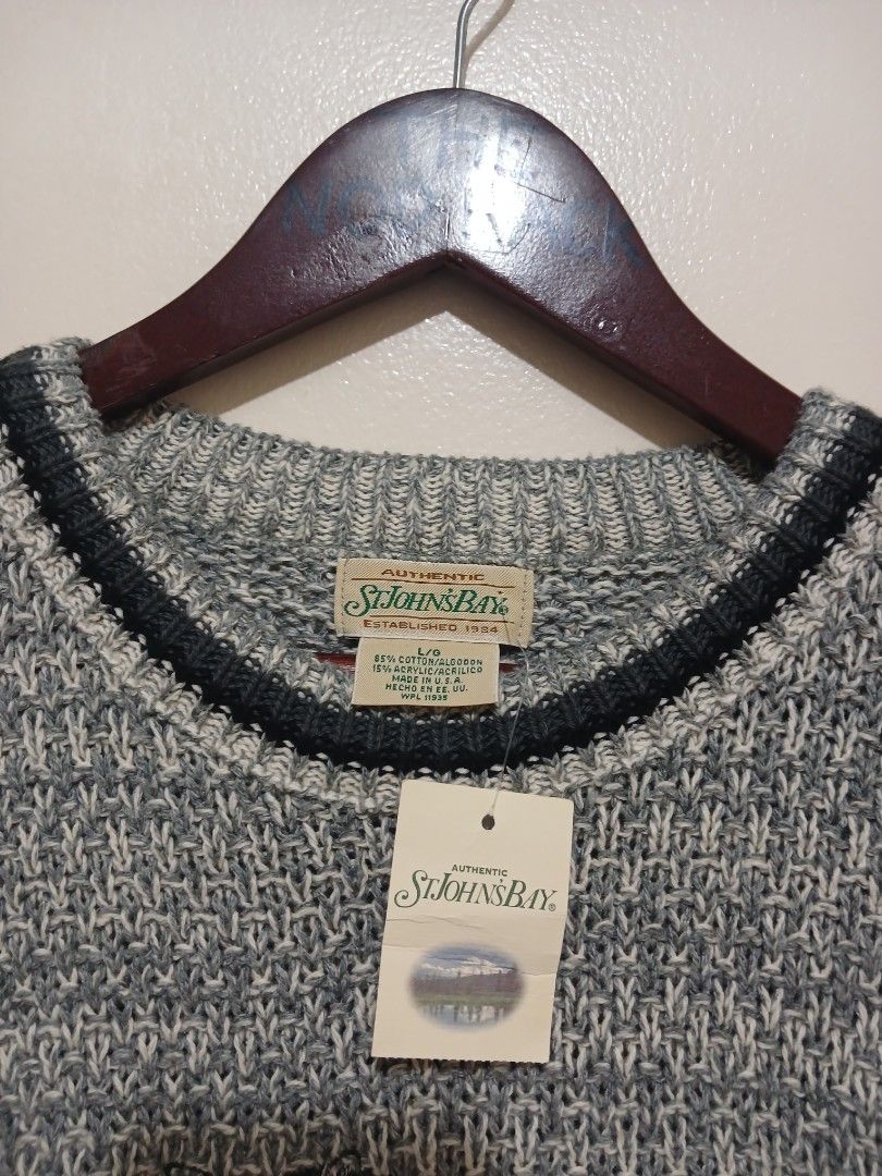 st.john'sBay knitted sweater (Category: Activewear) located in Manila. Submitted by mico136mm60564 (Listing ID 1468185998, Image 2). Description: St.John'sBay knitted sweater Dimension/size = 26x28 /M-L Condition = brandnew Color rare = 10/10 issue = None * brandnew with hangtag, needs wash lang 👌 PRICE = 980 Location = Taguig .