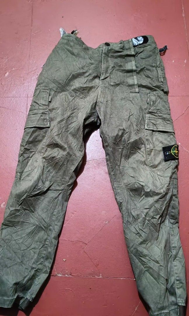 Stone Island (Category: Coats, Jackets and Outerwear) located in Manila. Submitted by rome_ibarra (Listing ID 1468216656, Image 3). Description: .