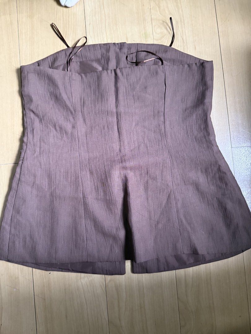 Stradivarius (Category: Blouses) located in Taguig. Submitted by red2398 (Listing ID 1468134497, Image 3). Description: .