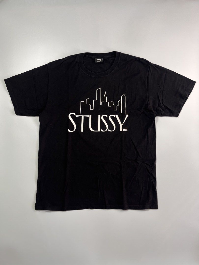Stüssy Skyline Tee in Black (Category: Tshirts & Polo Shirts ) located in Iloilo. Submitted by ukayhunter.ilo (Listing ID 1468197213, Image 1). Description: Stüssy Skyline Tee in Black Size large (23.5x30.5) Excellent, flaws (minimal hairline) More info & Order DM to purchase 🛒.