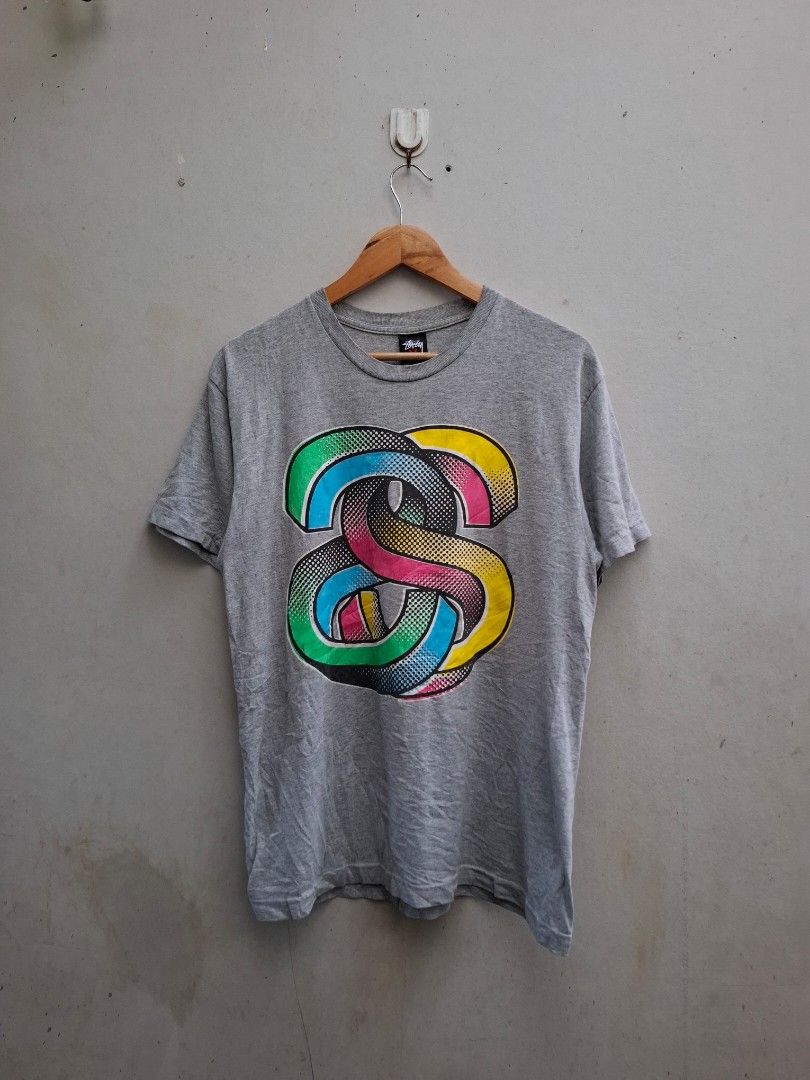 Stüssy Vintage 00s "Infinite Flava" (Category: Tshirts & Polo Shirts ) located in Iloilo. Submitted by mnky.bsns03 (Listing ID 1468162985, Image 1). Description: 9/10 Color rate Issue: Minimal Hairline Cracks 27.5 Length 19.5 Width.