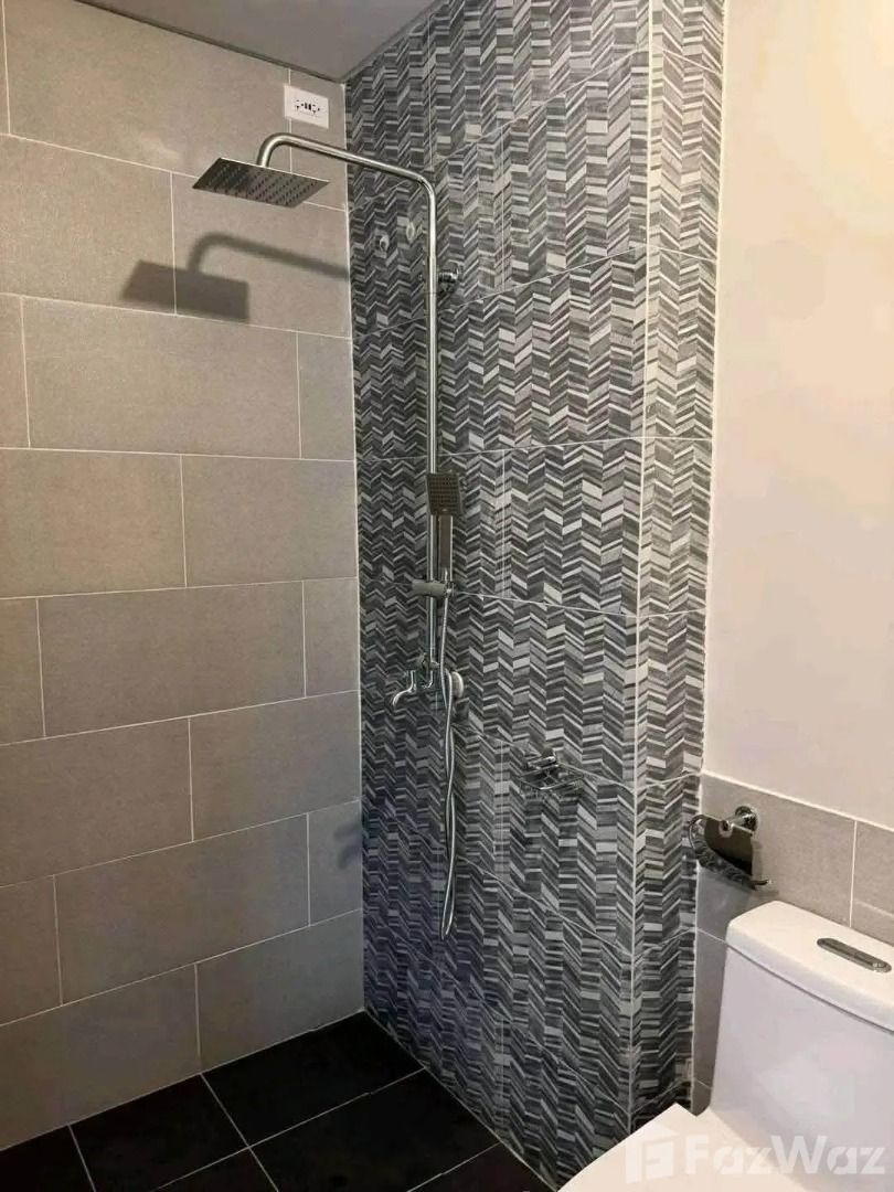 Studio Condo for sale at Cirrus (Category: Apartments & Condos) located in Makati City. Submitted by propertyproph (Listing ID 1468155923, Image 2). Description: ✨ Studio Condo for Sale – Cirrus Residences 📍 Cirrus Tower, Bridgetowne East, Pasig City 🏙️ Own a studio condo in the vibrant Bridgetowne East community, conveniently located near Opus Mall and major business and lifestyle destinations. Ideal for personal use or investment. 💰 Selling 