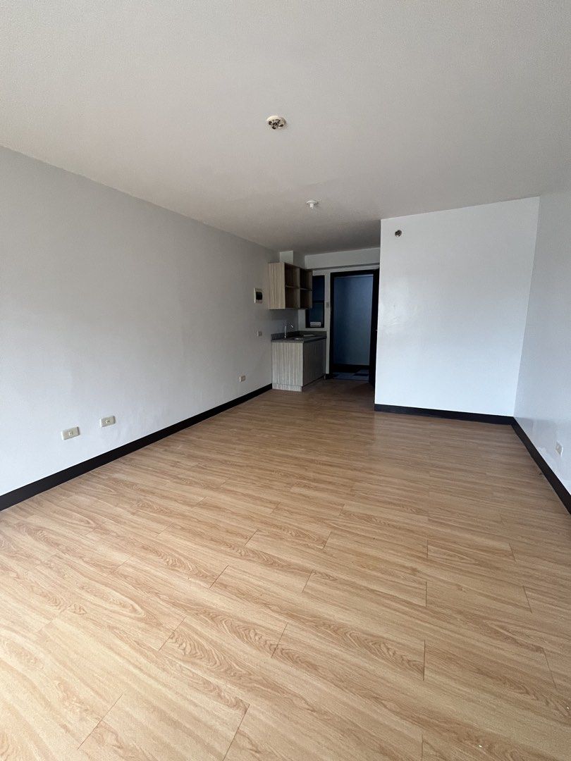 STUDIO TYPE CONDO PASALO UNIT 25sqm. (Category: Apartments & Condos) located in Dasmarinas. Submitted by arjay0180 (Listing ID 1468156235, Image 2). Description: CONDO PASALO STUDIO TYPE 25sqm. NEW BARE UNIT MOVE IN NA LANG BABAYARAN KY DEVELOPER. 1 MONTH ADVANCE AMORTIZATION KY PAGIBIG. .