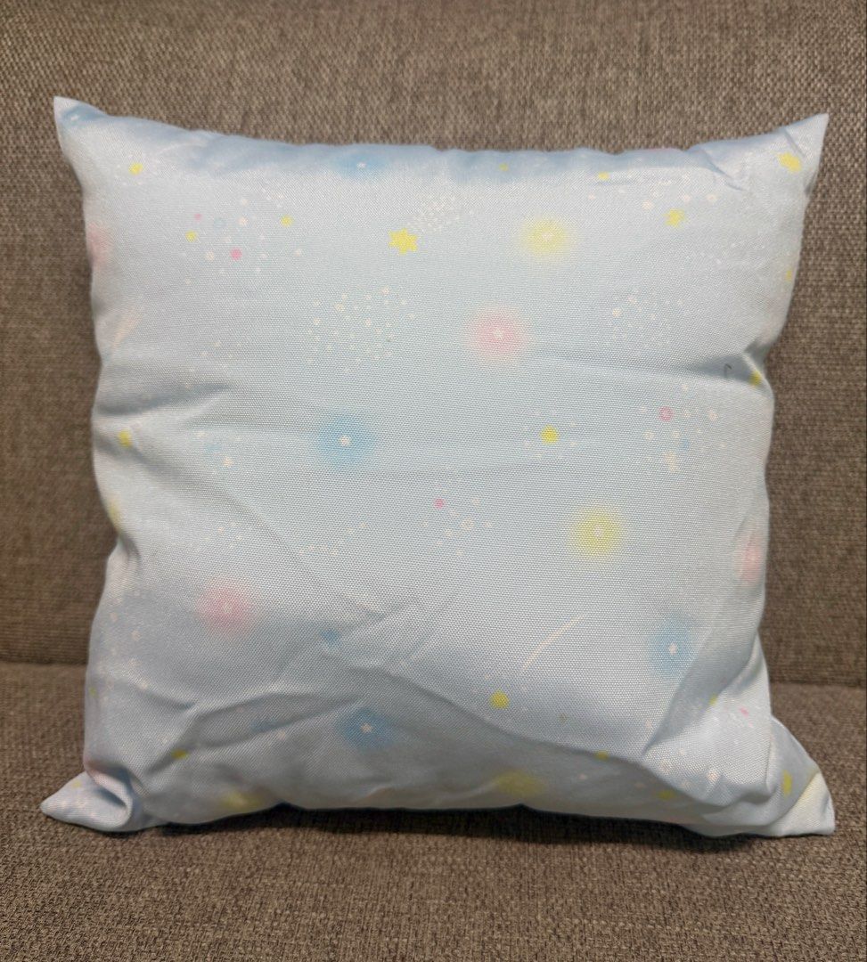 Sumikko Gurashi pillow (Category: Plushies & Soft Toys) located in Manila. Submitted by bcbg3217 (Listing ID 1468101511, Image 2). Description: ‼️PLEASE READ BEFORE BUYING‼️ Like new condition but ⚠️no etiketa Lightweight No other inclusions Actual photos are posted No other issues or flaws unless stated Please check the photos thoroughly before placing an order JnT regular or Lalamove COD for Metro Manila ⚠️BUY AT YOUR OWN RISK⚠️ Prices are stil