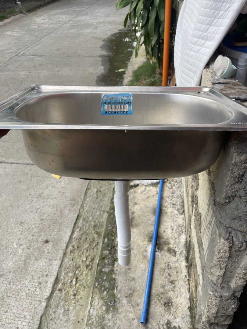Sunlight Stainless Kitchen Sink (Category: Other Kitchen Appliances) located in Cebu City. Submitted by lootsandfound (Listing ID 1468174510, Image 3). Description: Stainless kitchen sink Negotiable pa nanjan sa pic ang issue. Rfs: hindi na nagagamit kasi meron bago binili di kasya .