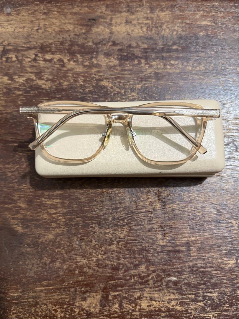 Sunnies Specs Jensen (Category: Sunglasses & Eyewear) located in Manila. Submitted by pjdvd (Listing ID 1468166295, Image 2). Description: -2.00 grade.