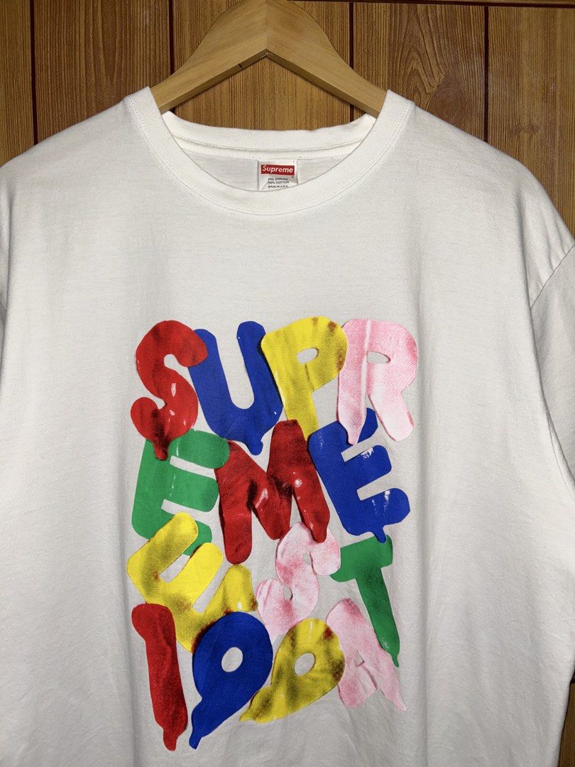 Supreme Ballons Tee (Category: Tshirts & Polo Shirts ) located in Manila. Submitted by zerowasteco. (Listing ID 1468223330, Image 2). Description: -As new condition -White na white pa crispy condition -Heavy Cloth -Dimes:L31xW23 -No issue -Authentic💯 Dm for more info!.