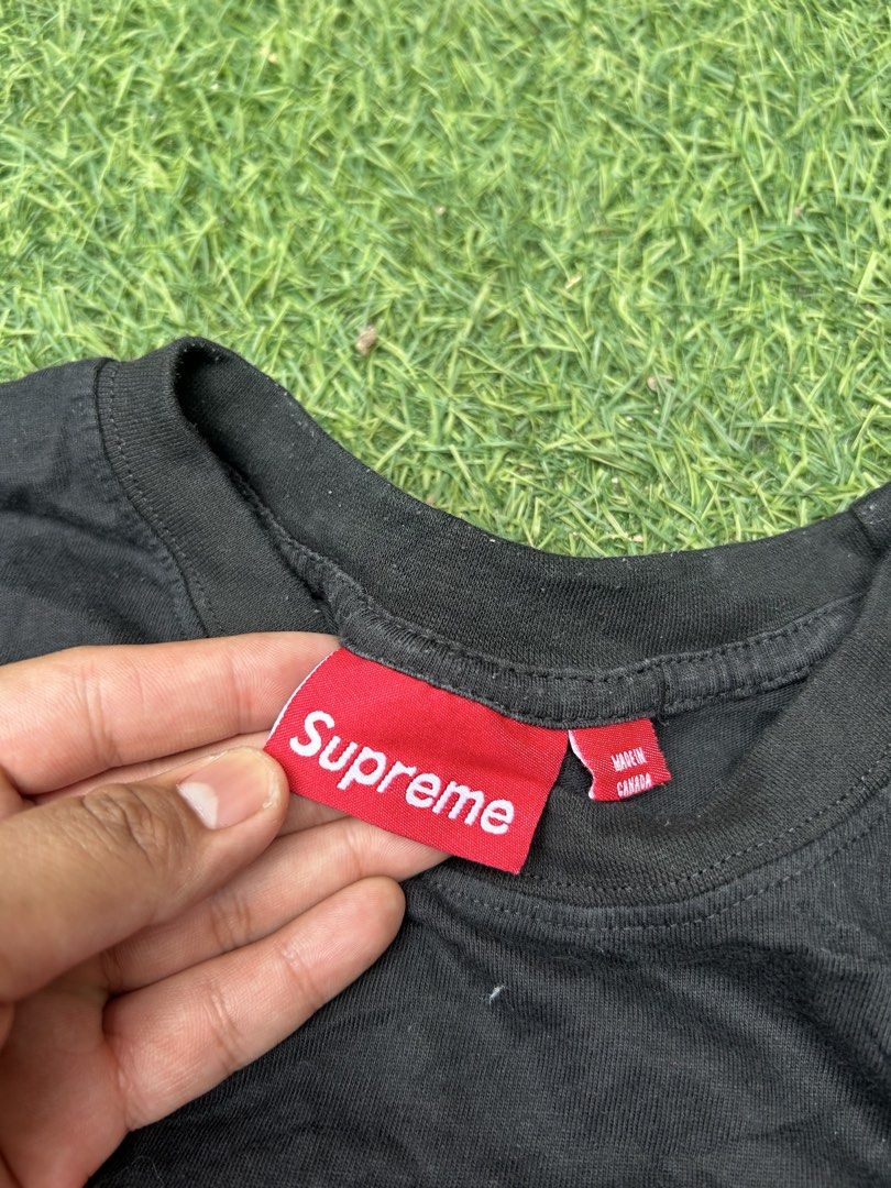 Supreme box logo embroidered (Category: Activewear) located in Santa Rosa. Submitted by unexpected.finds4026 (Listing ID 1468196528, Image 3). Description: Medium On tag best fit to S - M complete tags 9.5/10 color rate need wash .