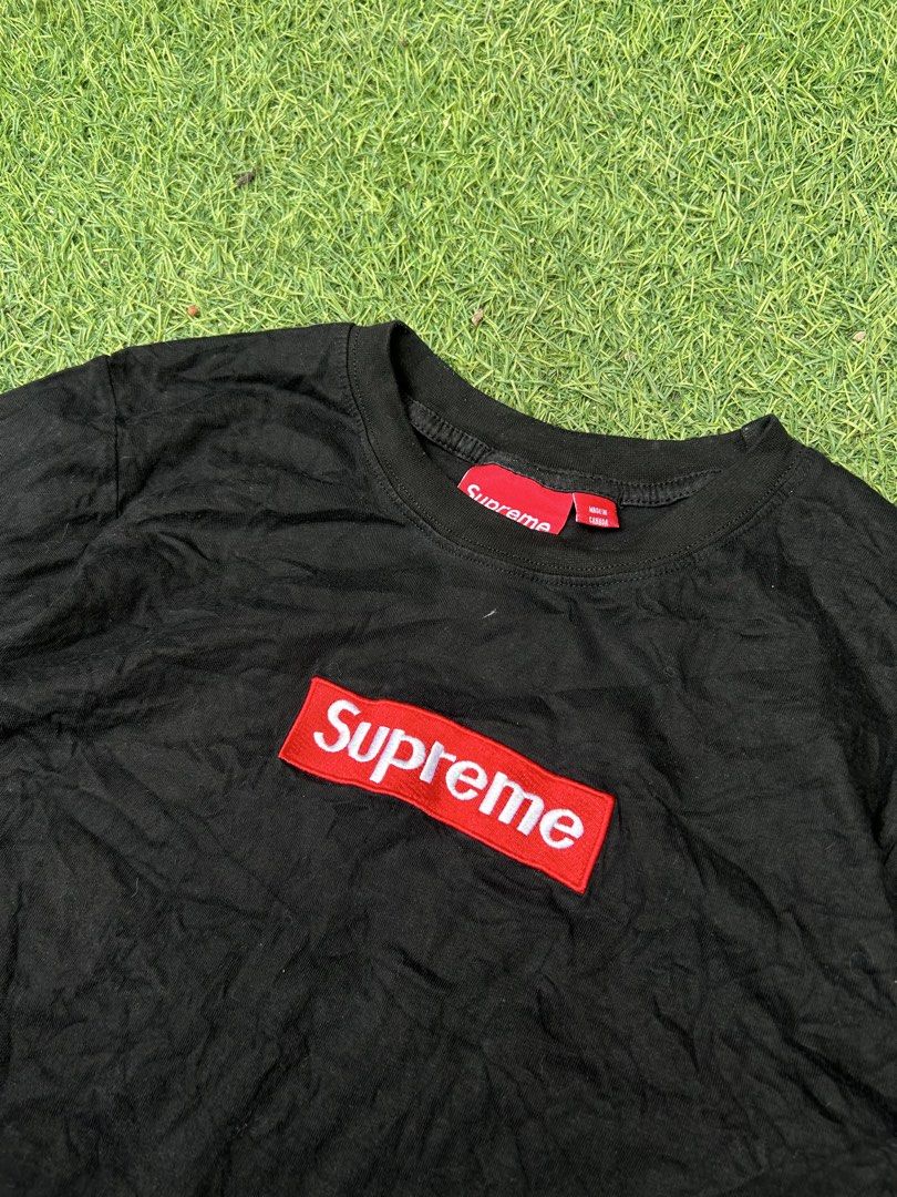 Supreme box logo embroidered (Category: Activewear) located in Santa Rosa. Submitted by unexpected.finds4026 (Listing ID 1468196528, Image 2). Description: Medium On tag best fit to S - M complete tags 9.5/10 color rate need wash .