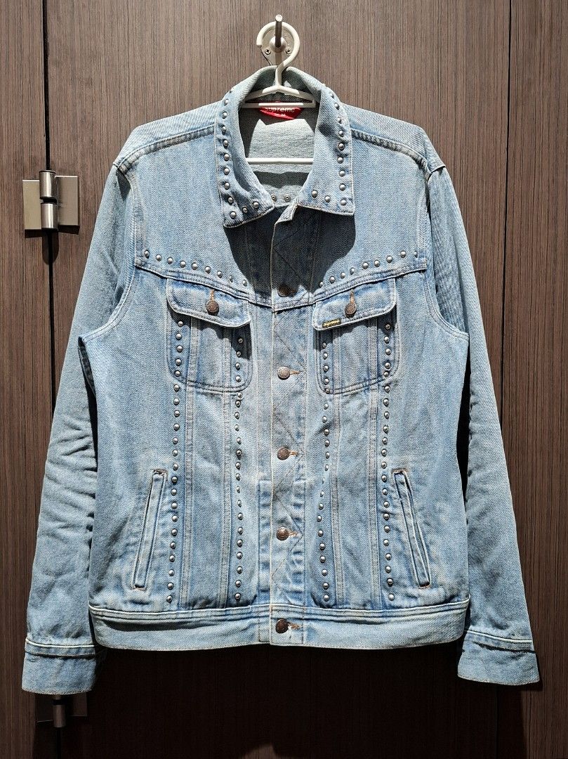 Supreme SS17 Studded Denim Trucker Jacket (Authentic) (Category: Coats, Jackets and Outerwear) located in Pasig City. Submitted by coveted.mnl (Listing ID 1468144577, Image 3). Description: Guaranteed Authentic📌 Best fit to: Large - Xl Width : 22 Length : 27 (MEASURED BY INCHES) 9.5/10 overall condition No issues or flaws in fabric Retailed for $410 (P25,420) • P7900 Slightly negotiable • Pasig City meet up • Open for COD Via Lalamove or Grab • 