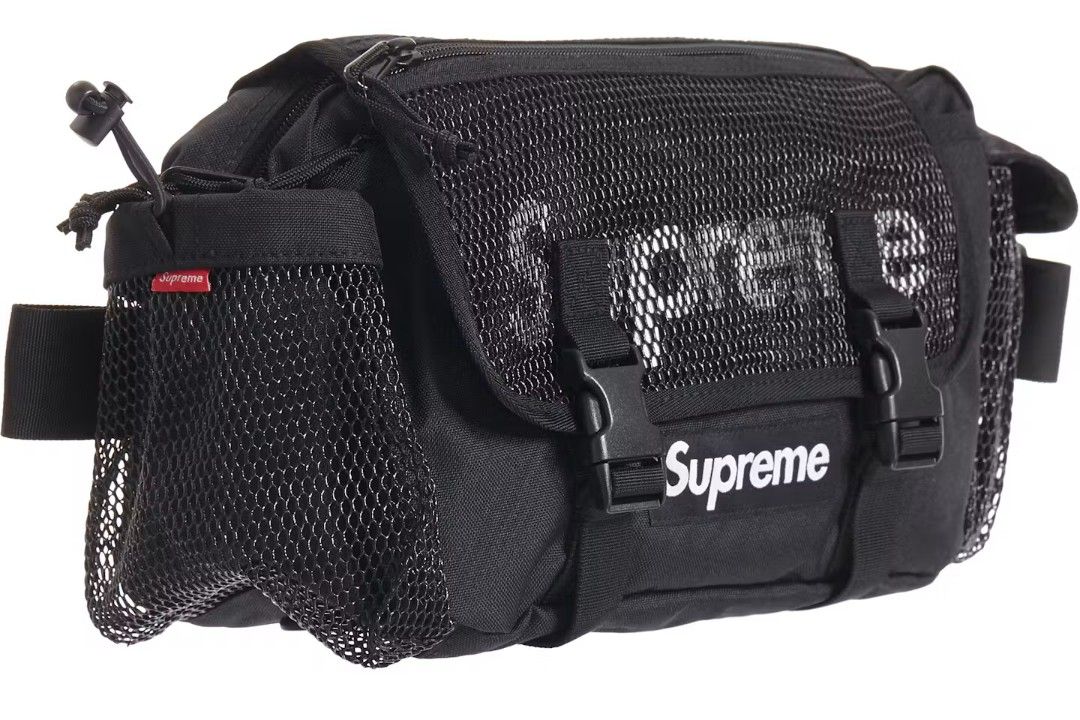 Supreme Waist Bag SS20 (Category: Belt bags, Clutches and Pouches) located in Butuan. Submitted by prince0922 (Listing ID 1468108683, Image 2). Description: SUPREME WAIST BAG AUTHENTIC COMPLETE WITH SLING LAST PIC FOR ISSUE VERY MINIMAL PRESENTABLE PANAMAN📥.