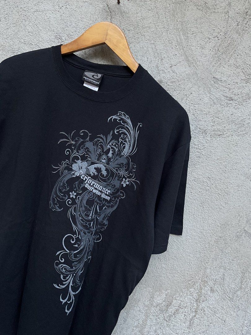 Surf tee y2k vibes (Category: Tshirts & Polo Shirts ) located in Polangui. Submitted by thruftgineer (Listing ID 1468228453, Image 2). Description: as new.