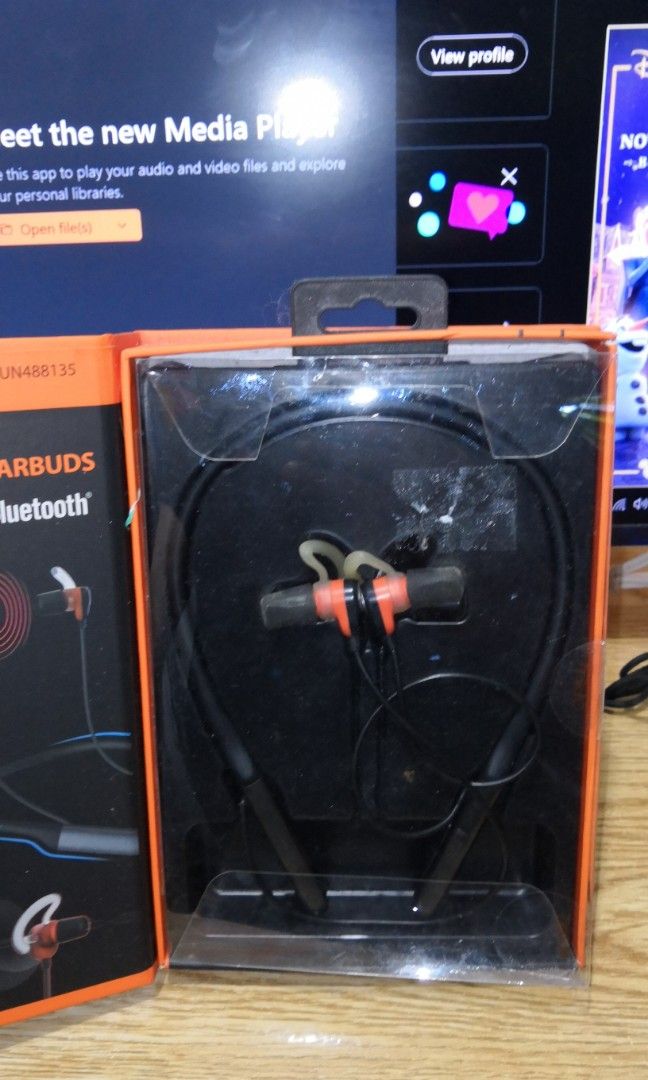 TACTIX Bluetooth Noise-Isolating Earbuds (Category: Headphones & Headsets) located in Pasig City. Submitted by tagkaro (Listing ID 1468140513, Image 2). Description: Enjoy your favorite music and calls anytime, anywhere with TACTIX Bluetooth Earbuds! 🖤🧡 ✨ Features: 🎵 Bluetooth wireless connectivity 🔇 Noise-isolating design for a better listening experience 🎤 Built-in ENC microphone for clearer calls 💧 IPX4 water-resistant design 🔋 20+ hour