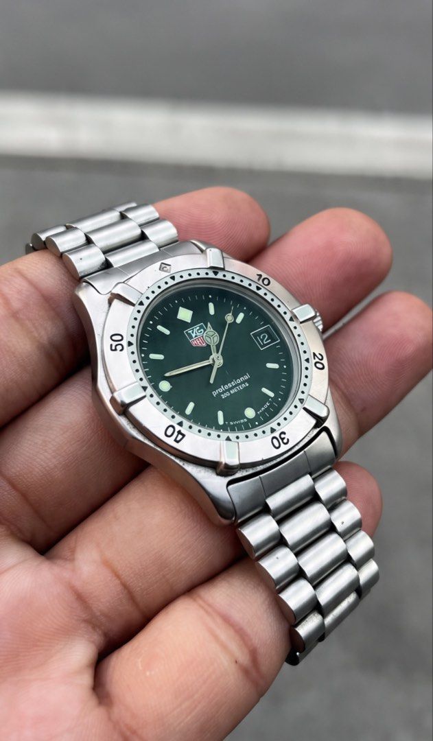 TAG Heuer Professional 2000 “Dark Knight” mens (Category: Men's Watches) located in Caloocan City. Submitted by _alennchan (Listing ID 1468077709, Image 3). Description: TAG Heuer Professional 2000 “Dark Knight” mens - Condition: 9.9/10 - No issue/ Mint condition - Up to 8.5 Wrist Size - Case size approx 36mm - Rotating bezzel - Quartz Movement - Comes with replacement box - Money back if provenfake x10 Inclusions: Inner box, Outer Box, Unit, Man
