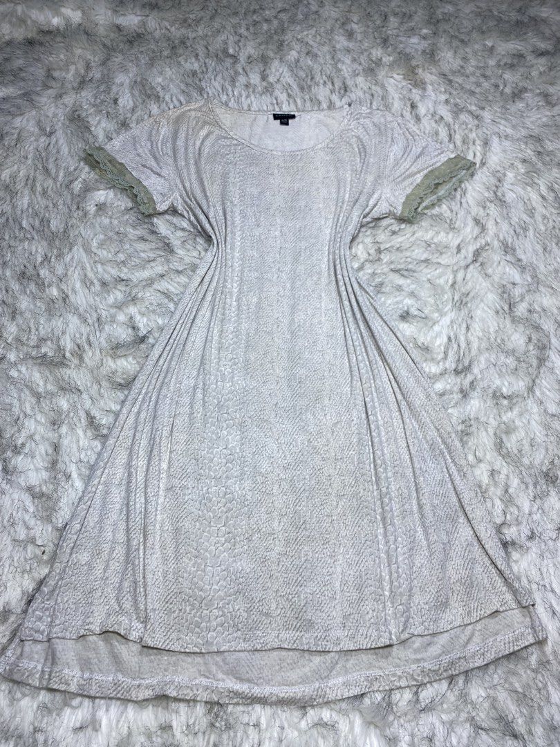 Tahari (xlarge) (Category: Undergarments & Loungewear) located in Manila. Submitted by csjlgen (Listing ID 1468113904, Image 1). Description: .
