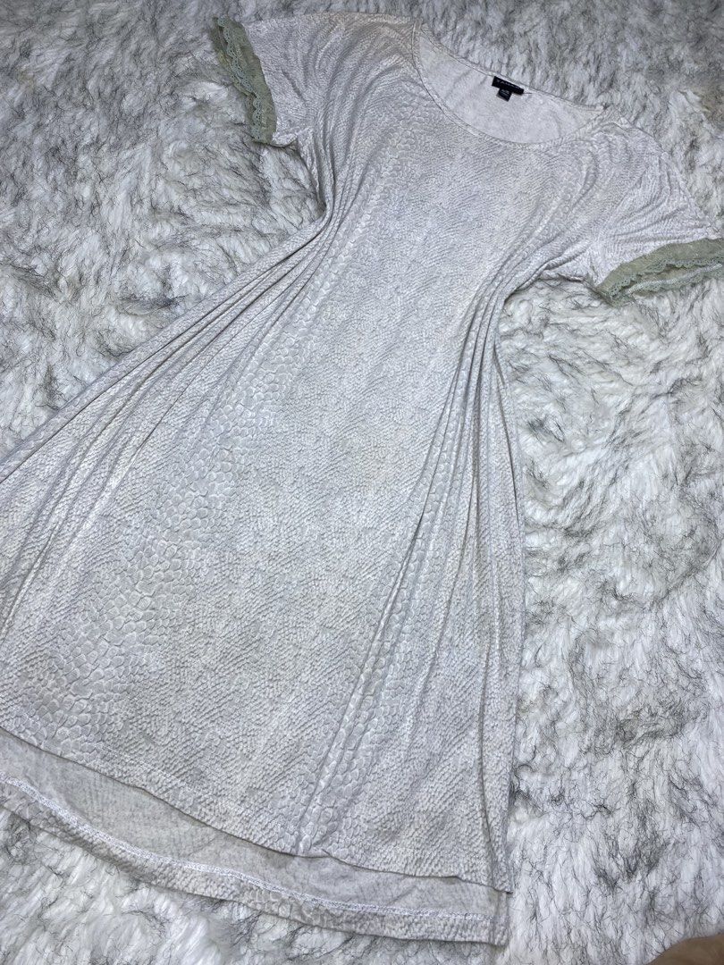 Tahari (xlarge) (Category: Undergarments & Loungewear) located in Manila. Submitted by csjlgen (Listing ID 1468113904, Image 2). Description: .