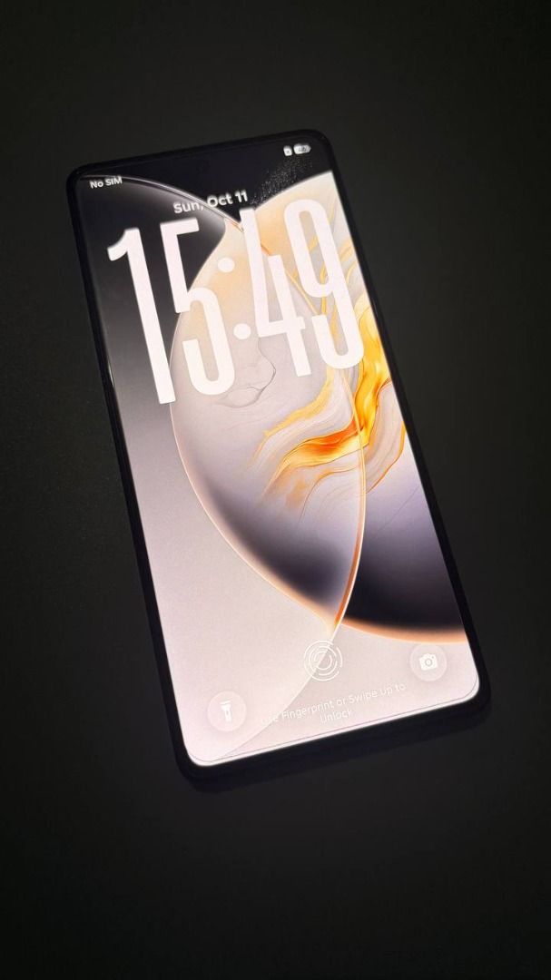 TECNO CAMON 30 5G (Category: Android Others) located in Calamba. Submitted by xyosh (Listing ID 1468141835, Image 2). Description: • 6.78-inch FHD+ AMOLED, 1080 x 2436 pixels resolution, 120Hz refresh rate • MediaTek Dimensity 7020 (6nm), octa-core (2x 2.2 GHz Cortex-A78 & 6x 2.0 GHz Cortex-A55) • GPU: IMG BXM-8-256 • 8GB RAM + 8GB RAM support • 256GB internal storage • 50MP main camera with OIS + 2MP depth sensor / AI lens • 50MP eye-tracking au