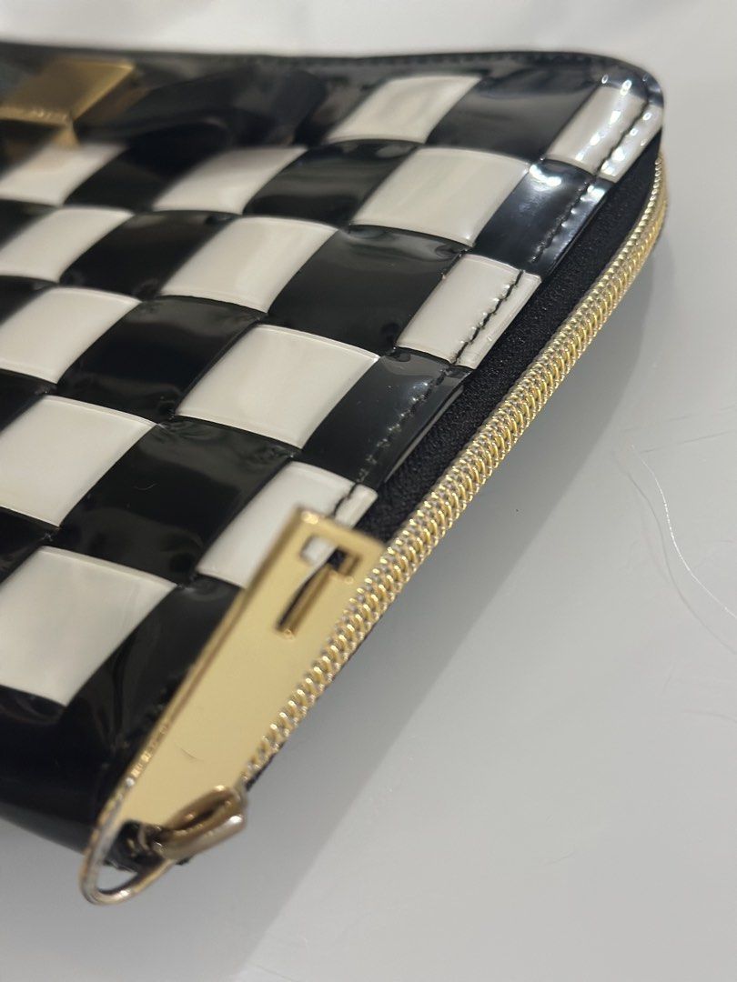 Ted Baker Slim Clutch Pouch (Category: Announcements) located in Panabo. Submitted by joyfulfindss (Listing ID 1468165095, Image 3). Description: Excellent Condition.