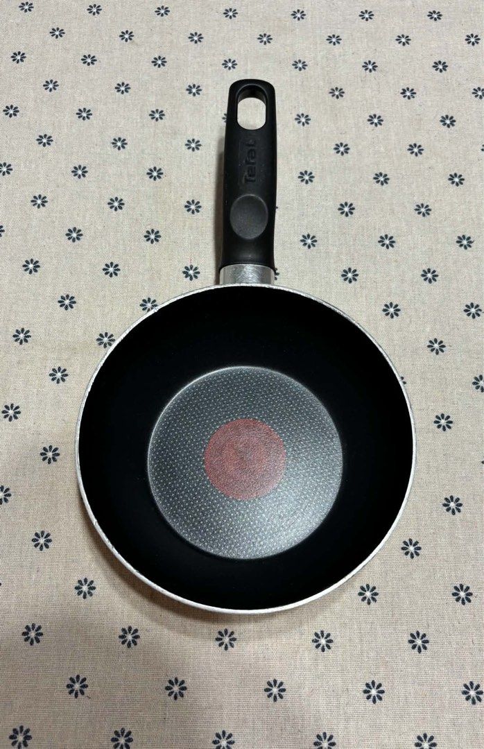 Tefal wokpan (Category: Other Kitchenware & Tableware) located in San Mateo. Submitted by kusinaninanan (Listing ID 1468167748, Image 1). Description: Brande Tefal Wokpan 16cm Made in France Non stick coating Minimal sign of usage… .