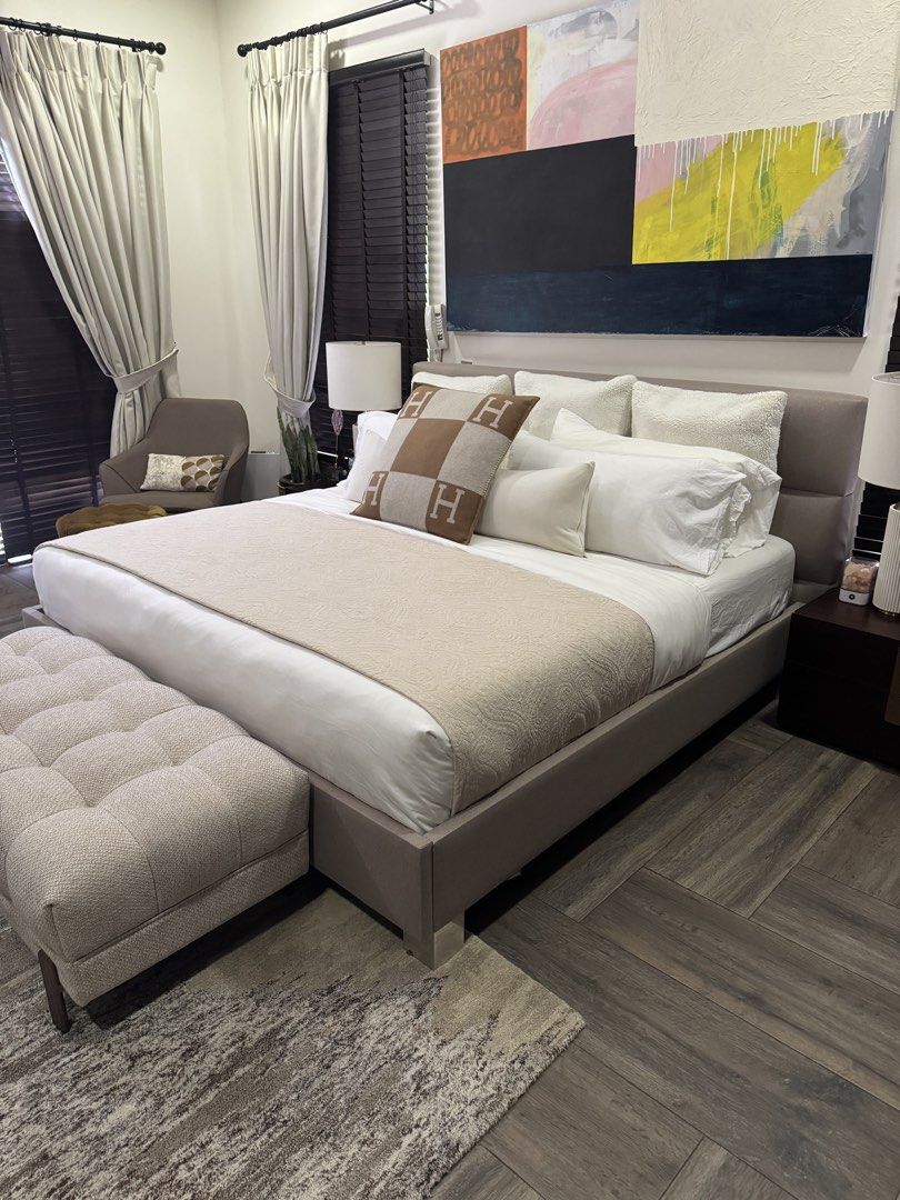 tempur prestige bed king xl complete set (Category: Bed Frames & Mattresses) located in Manila. Submitted by adamomaras54034 (Listing ID 1468089447, Image 2). Description: like new .