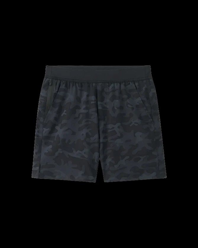 TEN THOUSAND INTERVAL SHORTS (Category: Activewear) located in San Pedro. Submitted by cyanide.slug.cat (Listing ID 1468174219, Image 2). Description: medium 31-36" waist 15" length cut tag worn once linerless.