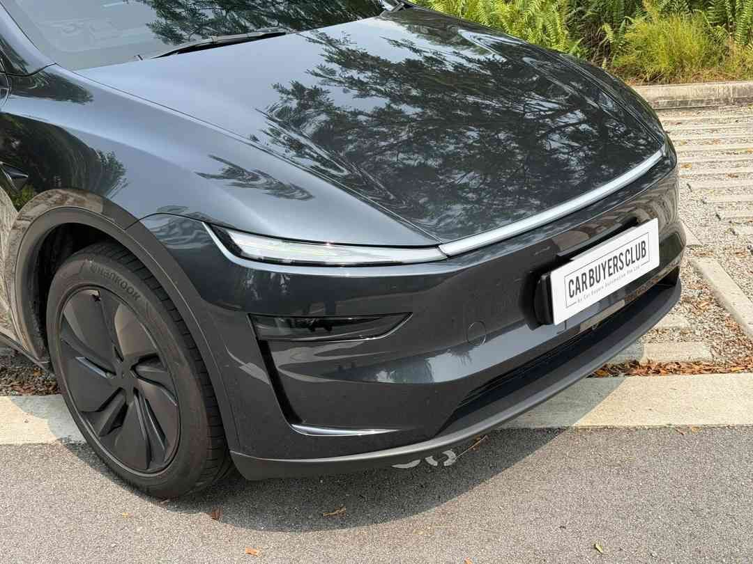 Tesla Model Y Electric RWD (A) (Category: Used Cars) located in Singapore. Submitted by carbuyersclub (Listing ID 1465605252, Image 2). Description: Showroom: Car Buyers Automotive Pte Ltd 1 Kampong Ampat #07-09/10 Singapore 368314 CarBuyers Club - SG #1 Tesla reseller, 550+ Google reviews, SGCM Premium Dealer 2026! End of COE Rebate $12,422! Ready stock! CAT A, 1 owner Y. 4-yr/8-yr Tesla warranty. Stealth grey Body/Black interior!, 2-mode regene
