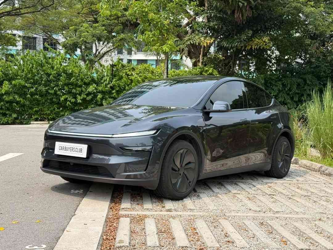 Tesla Model Y Electric RWD (A) (Category: Used Cars) located in Singapore. Submitted by carbuyersclub (Listing ID 1465605252, Image 1). Description: Showroom: Car Buyers Automotive Pte Ltd 1 Kampong Ampat #07-09/10 Singapore 368314 CarBuyers Club - SG #1 Tesla reseller, 550+ Google reviews, SGCM Premium Dealer 2026! End of COE Rebate $12,422! Ready stock! CAT A, 1 owner Y. 4-yr/8-yr Tesla warranty. Stealth grey Body/Black interior!, 2-mode regene