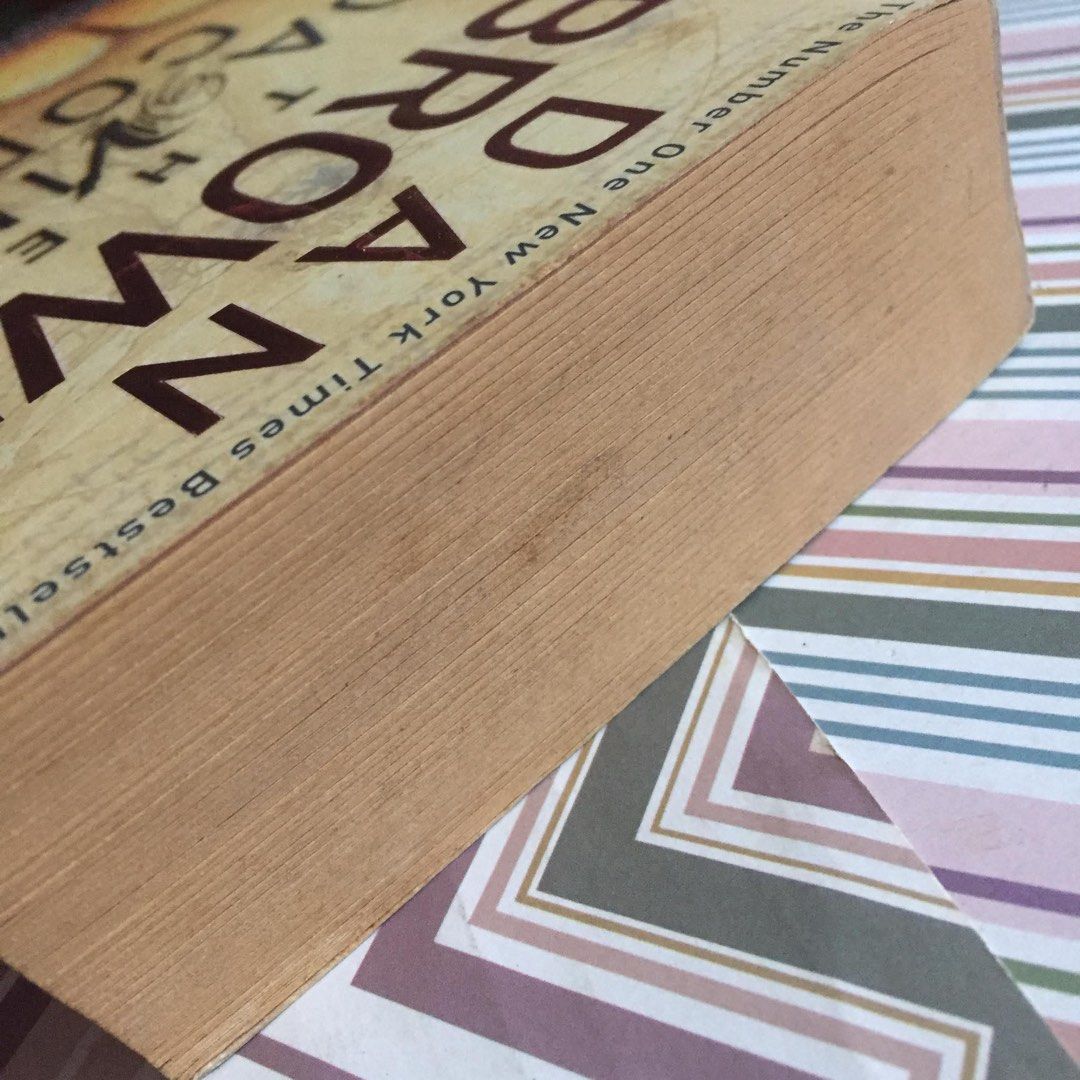 The Da Vinci Code by Dan Brown (Category: Storybooks) located in Pasig City. Submitted by sell.phi (Listing ID 1468141588, Image 2). Description: The Da Vinci Code Dan Brown Preloved mass market paperback with pen marks on the first page tanned inside covers, pages, and edges with small brown spots on some pages and edges with creases on the covers and spine .
