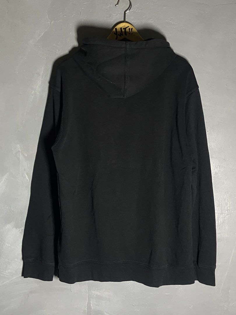 The Hundreds (Category: Hoodies) located in Cabuyao City. Submitted by chukz_x (Listing ID 1468255704, Image 2). Description: The Hundreds Size : Large Dimes : 23W 29L Condition : Excellent Issue : none Price : 1,500 📍READY TO WEAR 📍Cabuyao Laguna.