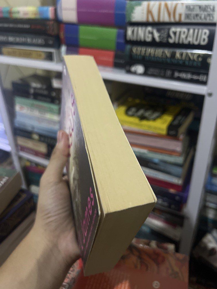 The Missus (Category: Storybooks) located in Gapan. Submitted by booknest (Listing ID 1468176415, Image 2). Description: .