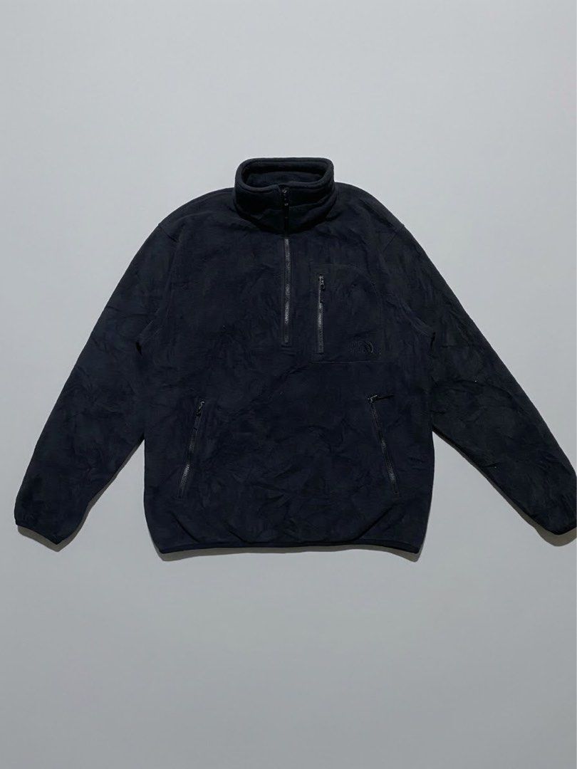 The North Face (Category: Coats, Jackets and Outerwear) located in Cebu City. Submitted by sharksmile (Listing ID 1468196602, Image 2). Description: The Northface Mens Field Fleece 🔸Size : xxs 🔸width: 23 🔸length: 26 🔸excellent condition 🔸750 + shipping .