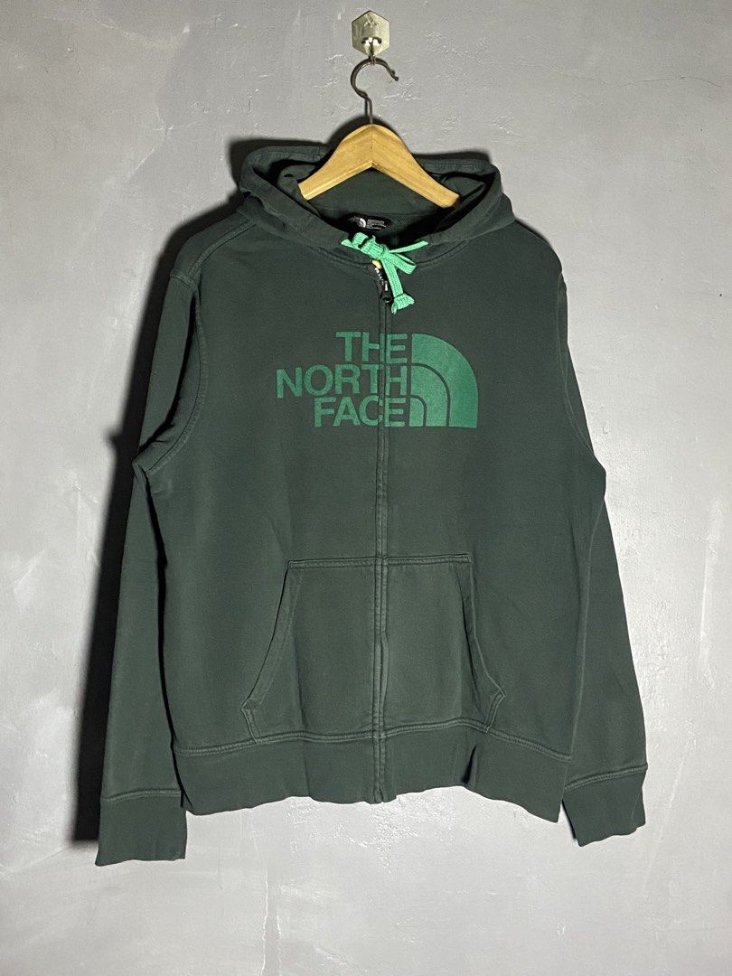 The North Face Hoodie (Category: Activewear) located in Cabuyao City. Submitted by chukz_x (Listing ID 1468255911, Image 1). Description: The North Face Hoodie Size : Medium Dimes : 23W 27L Condition : Excellent Issue : none Price : 500 📍READY TO WEAR 📍Cabuyao Laguna.