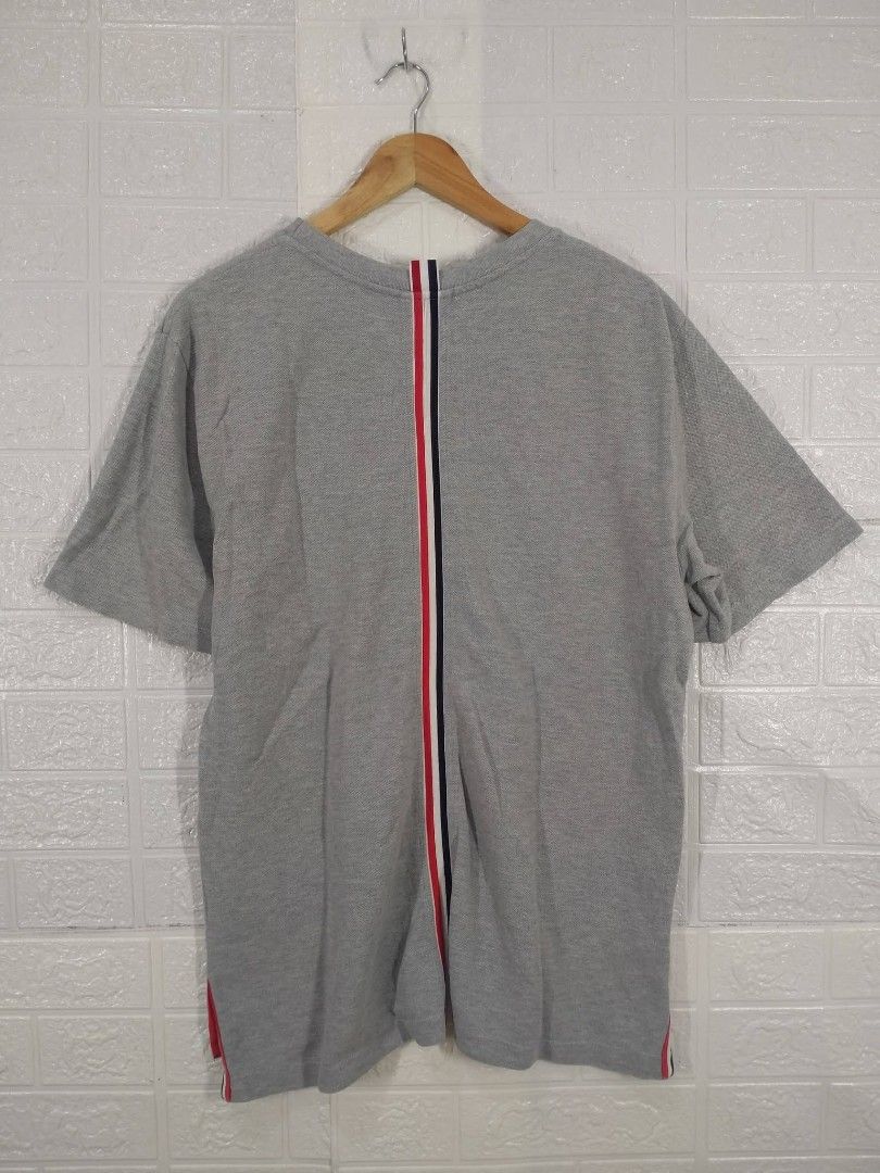 THOM BROWNE TEE SHIRT (Category: Tshirts & Polo Shirts ) located in Baguio. Submitted by dansteals (Listing ID 1468062676, Image 2). Description: 29 X 22 LARGE.