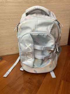 （分類：）位於 。 由 mymy_stuff 提交（商品編號 1468171493，圖片 1）。簡介： 。