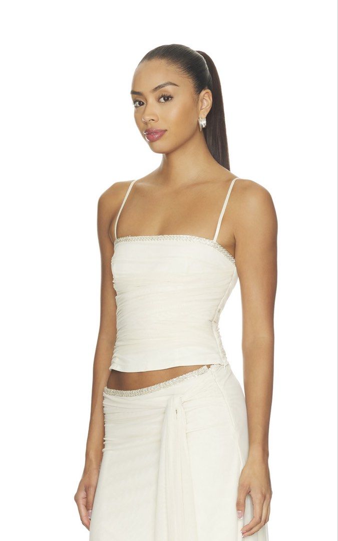 Tiger Mist Juna Top in Cream (Category: Sleeveless) located in Taguig. Submitted by andreascloset111 (Listing ID 1468223603, Image 2). Description: - Brand: Tiger Mist (Juna Top) - Color: Cream - Condition: Brand new with tags (BNWT) -Bought from revolve! Message me for more pics ⭐️ .