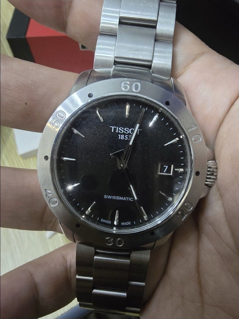 Tissot Swissmatic (Category: Luxury Watches) located in Caloocan City. Submitted by sai1032013 (Listing ID 1468071845, Image 1). Description: in very good condition no issue with box and manuals.
