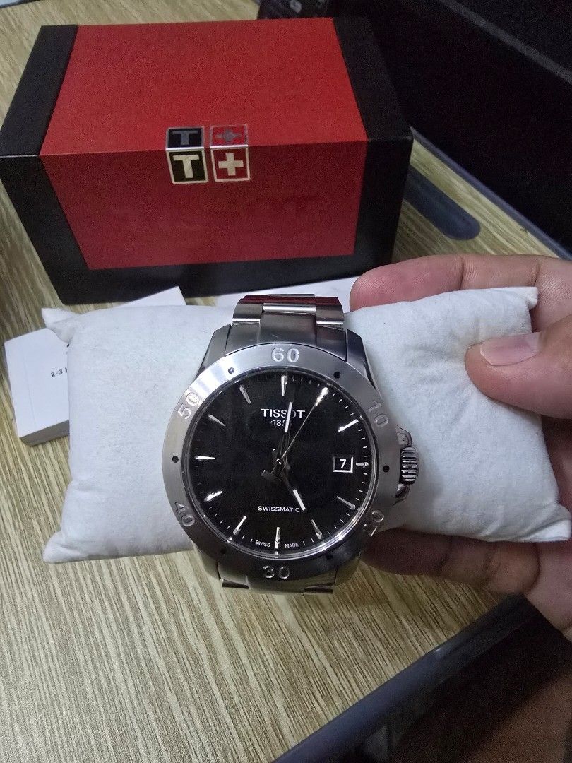 Tissot Swissmatic (Category: Luxury Watches) located in Caloocan City. Submitted by sai1032013 (Listing ID 1468071845, Image 2). Description: in very good condition no issue with box and manuals.
