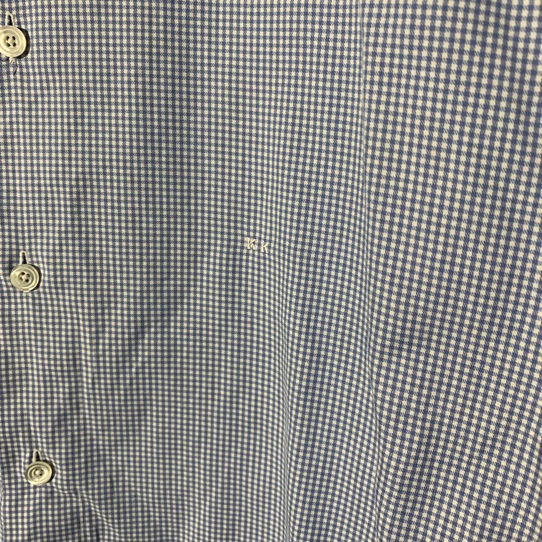 Tom Ford Polo (Category: Formal Shirts) located in Andop. Submitted by rhouzze.ph24 (Listing ID 1468142237, Image 2). Description: OPEN FOR NEGOTIATION Name: Tom Ford Dimensions: 23 by 32 Size: Medium Issue: Black ink stain in collar, refer to the photo to see issue.